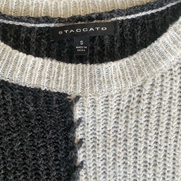 Colorblock Sweater - Picture 6 of 8